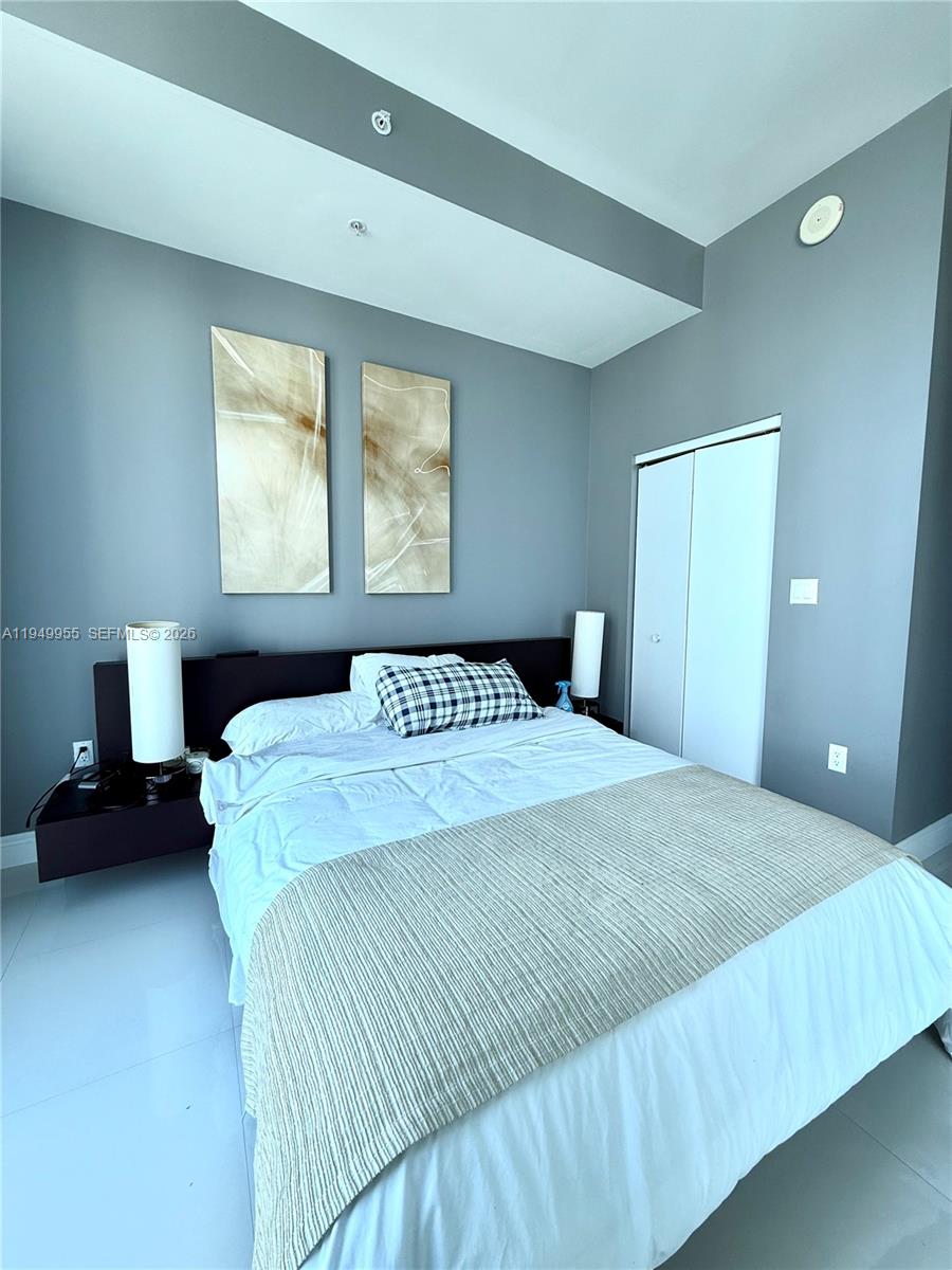 7928 East Dr #905 North Bay Village, FL 33141