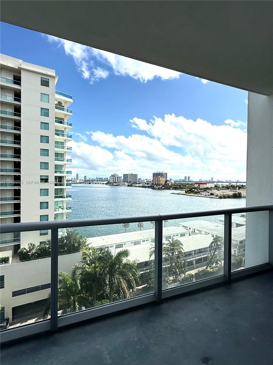 7928 East Dr #905 North Bay Village, FL 33141