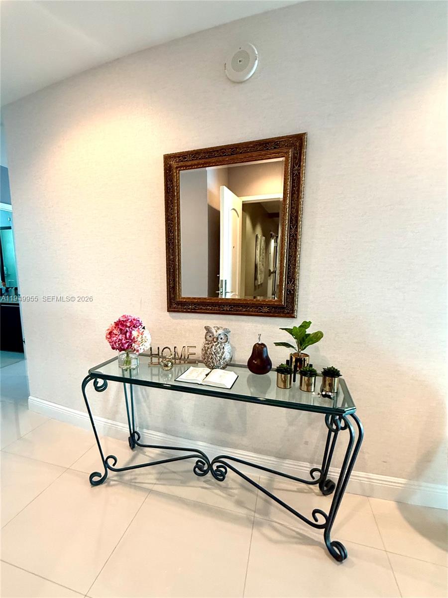 7928 East Dr #905 North Bay Village, FL 33141