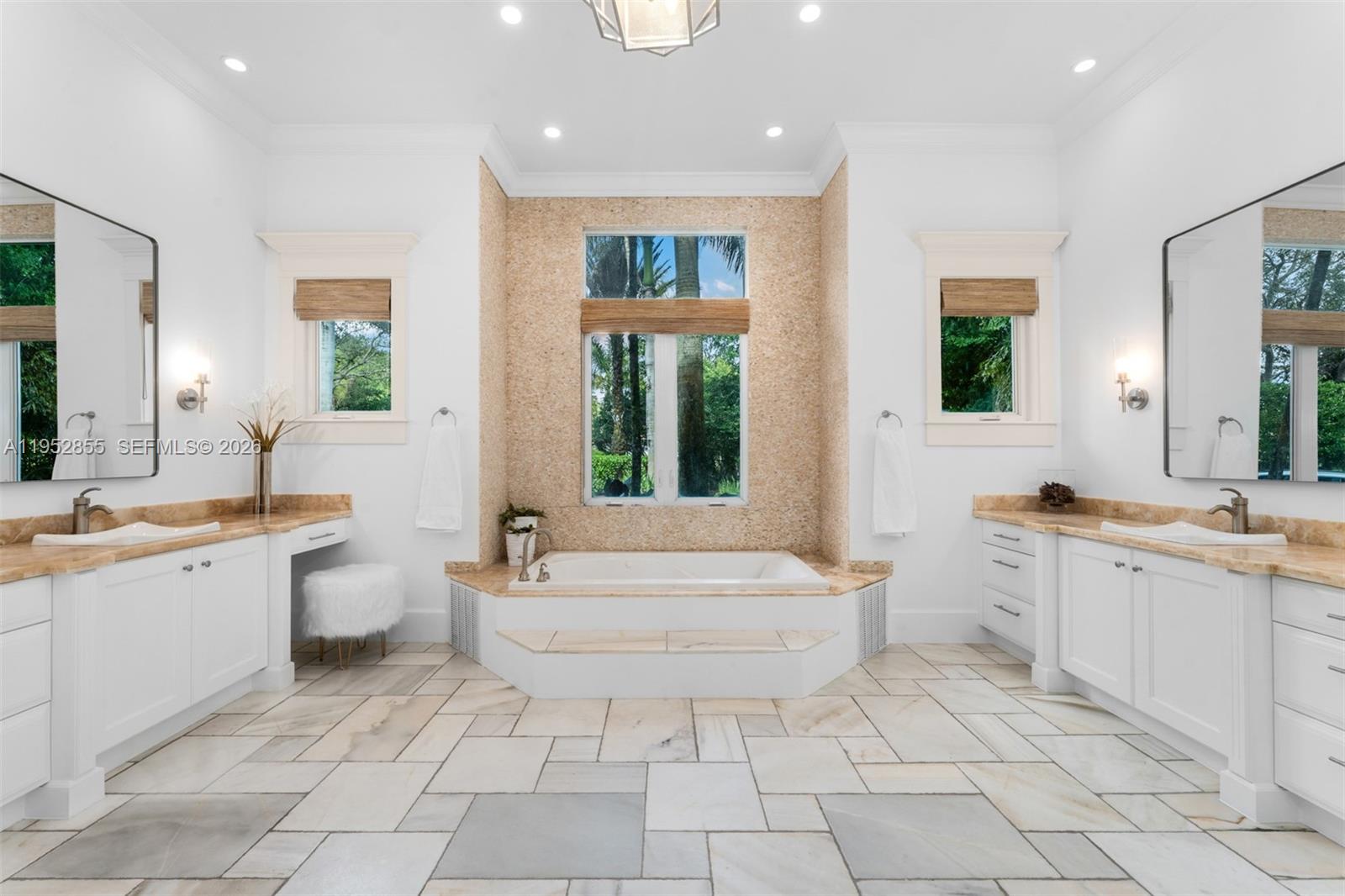 6650 SW 123rd St Pinecrest, FL 33156