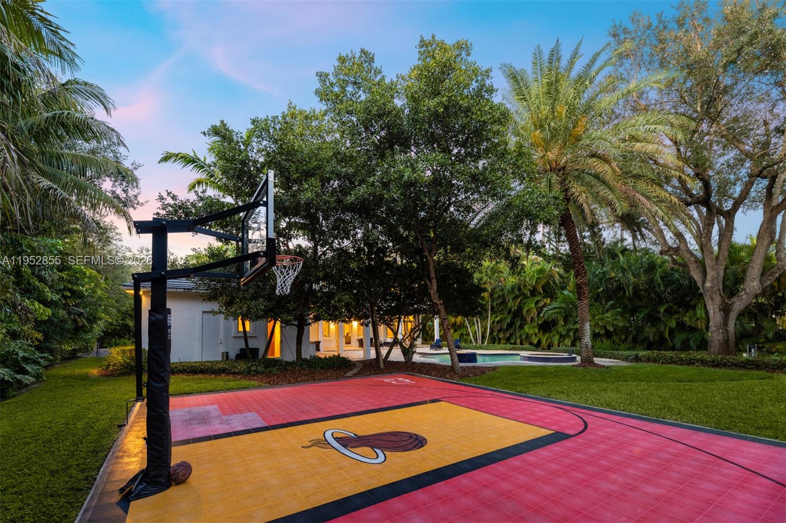 6650 SW 123rd St Pinecrest, FL 33156