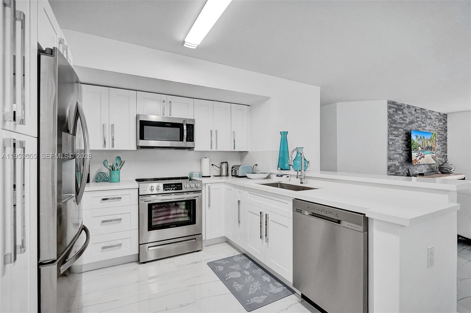 19601 E Country Clb Dr #7508 Aventura, FL 33180