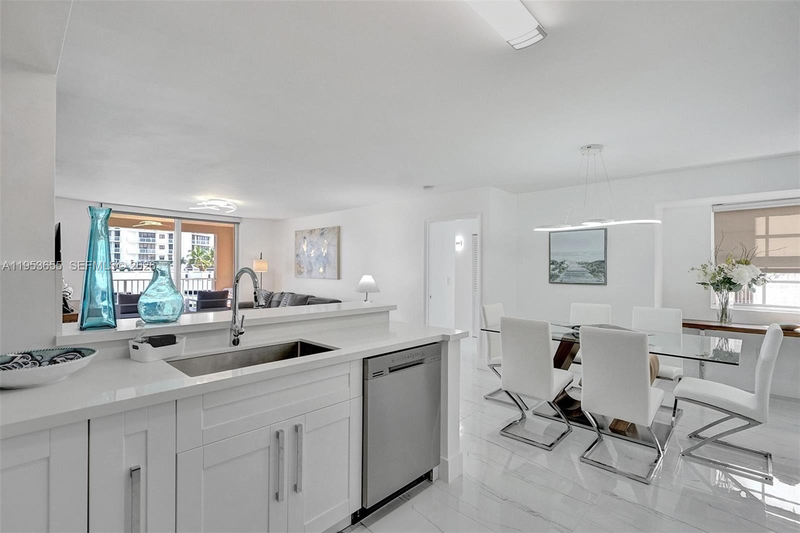 19601 E Country Clb Dr #7508 Aventura, FL 33180