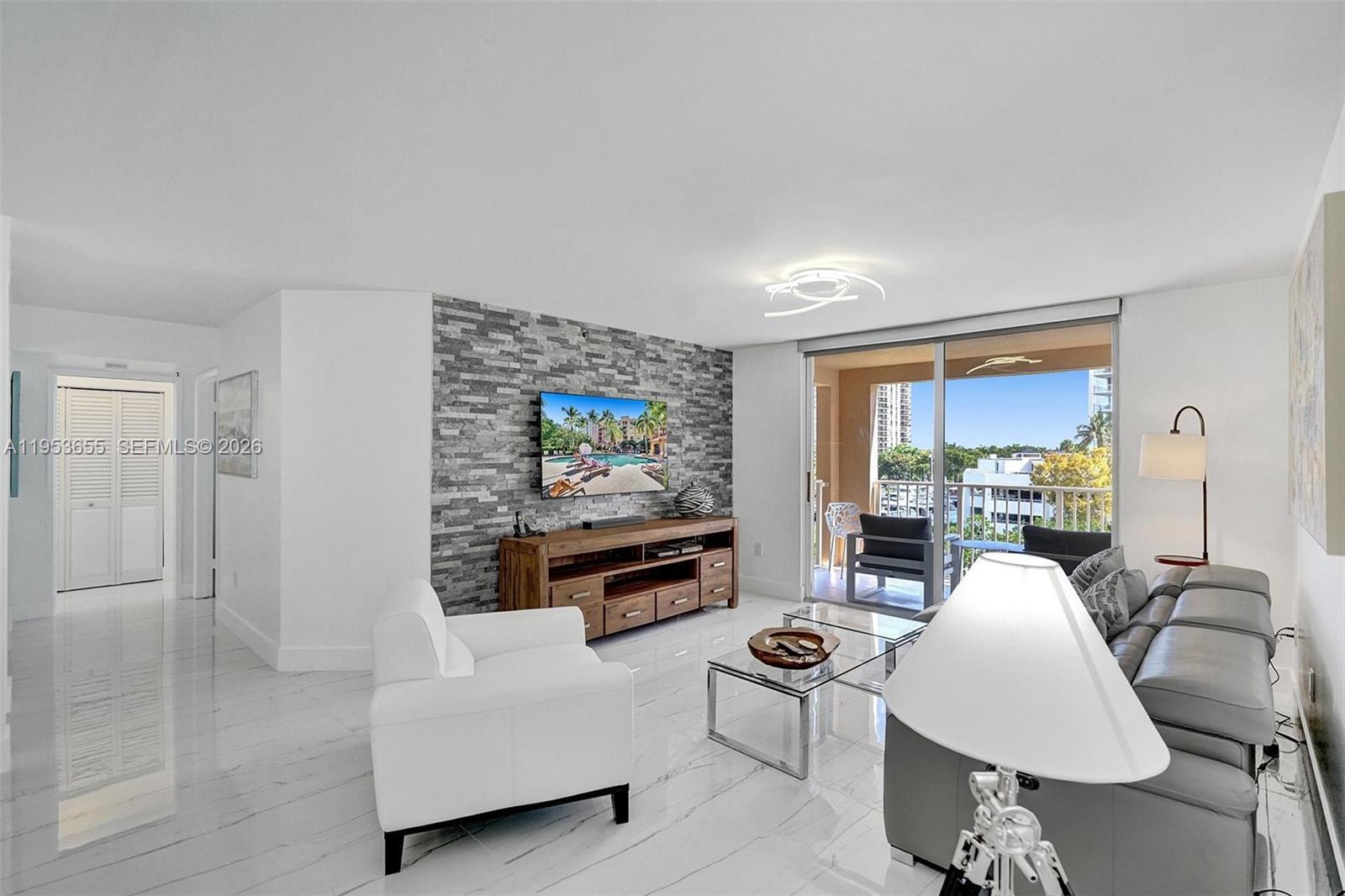 19601 E Country Clb Dr #7508 Aventura, FL 33180