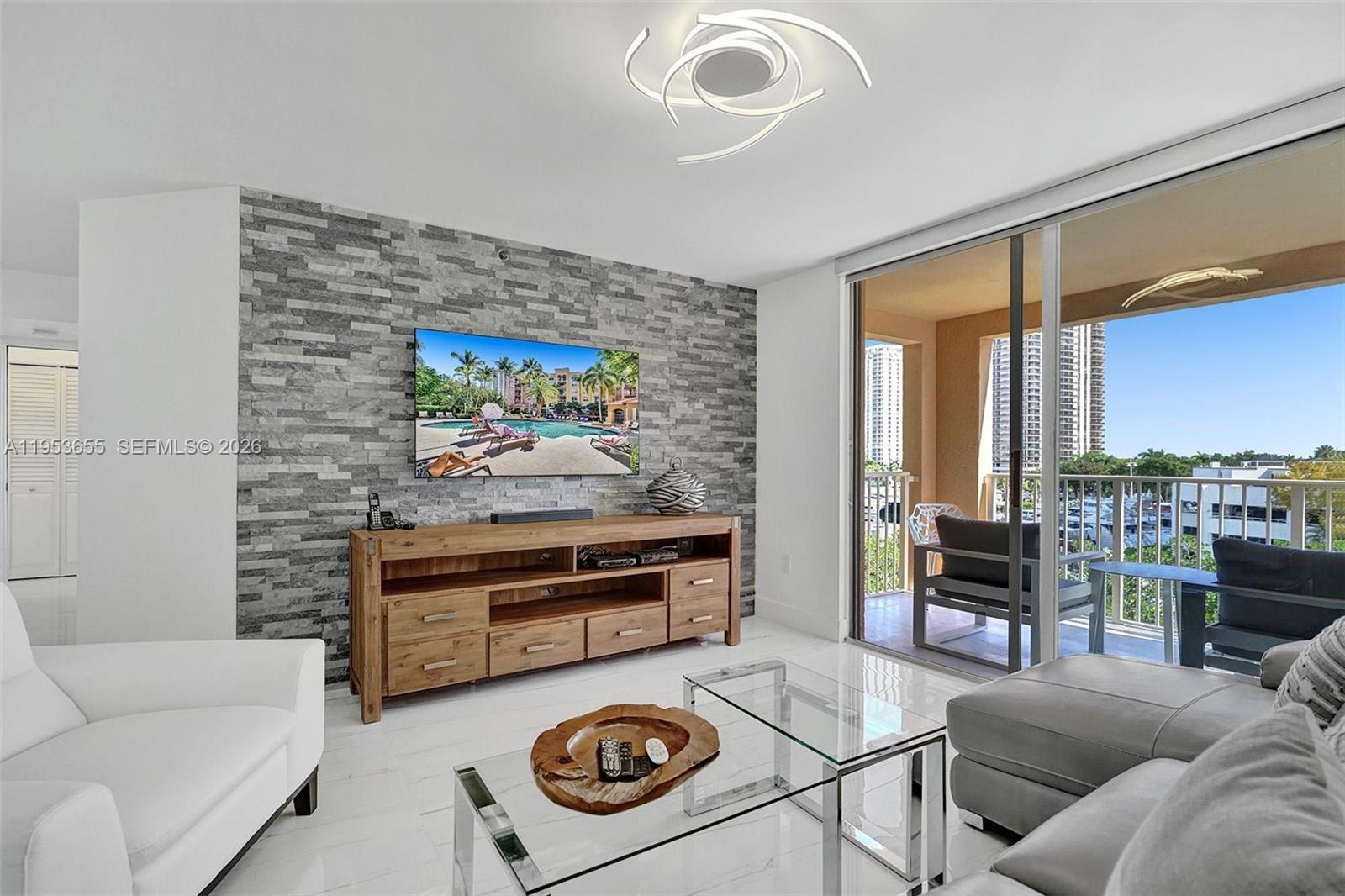 19601 E Country Clb Dr #7508 Aventura, FL 33180