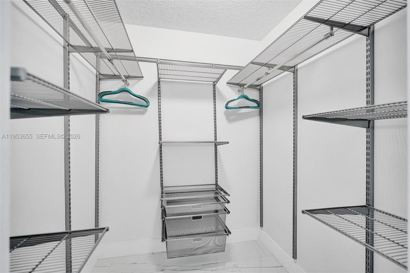 19601 E Country Clb Dr #7508 Aventura, FL 33180