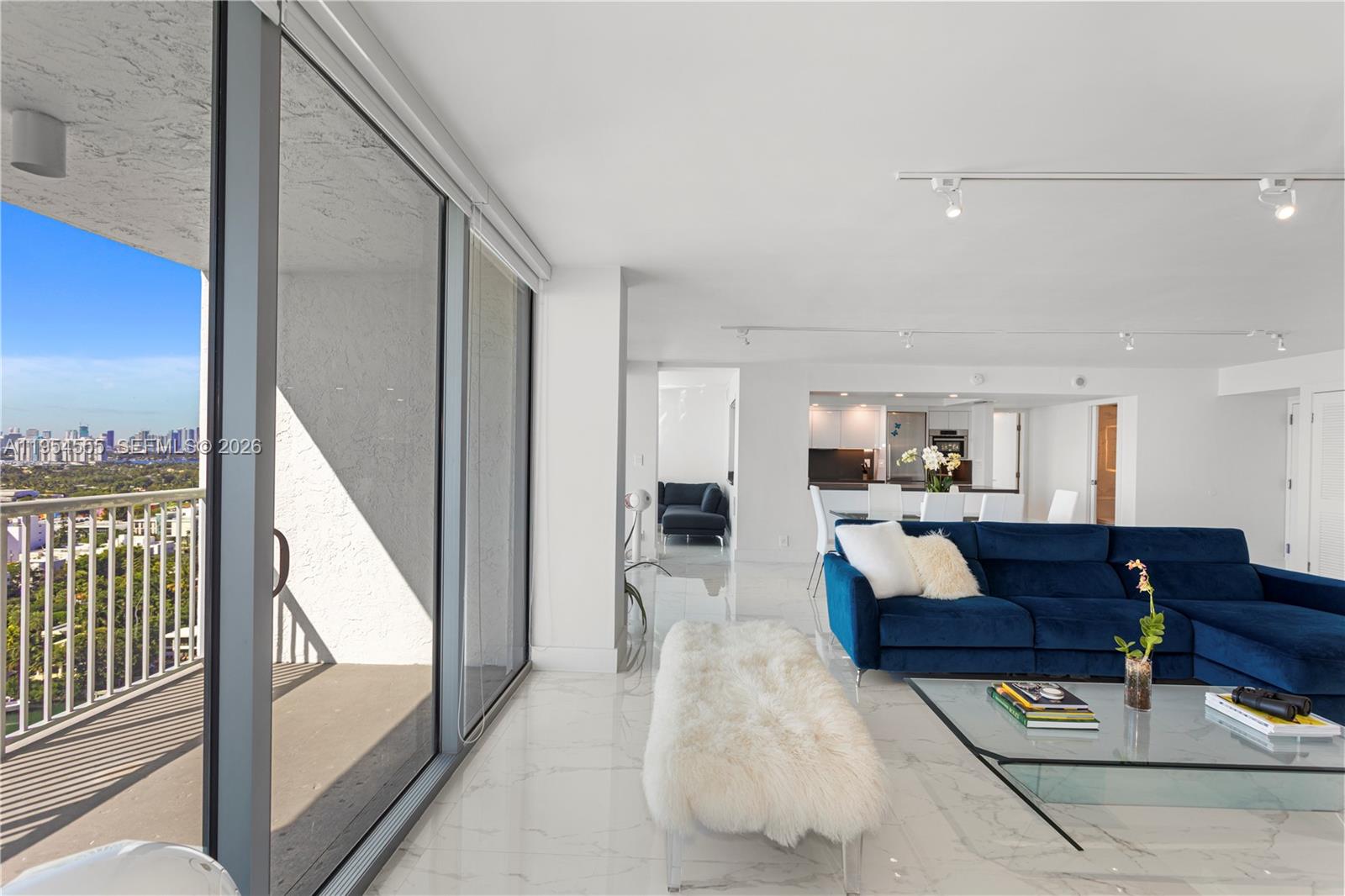 2655 Collins Ave #PH06/08 Miami Beach, FL 33140