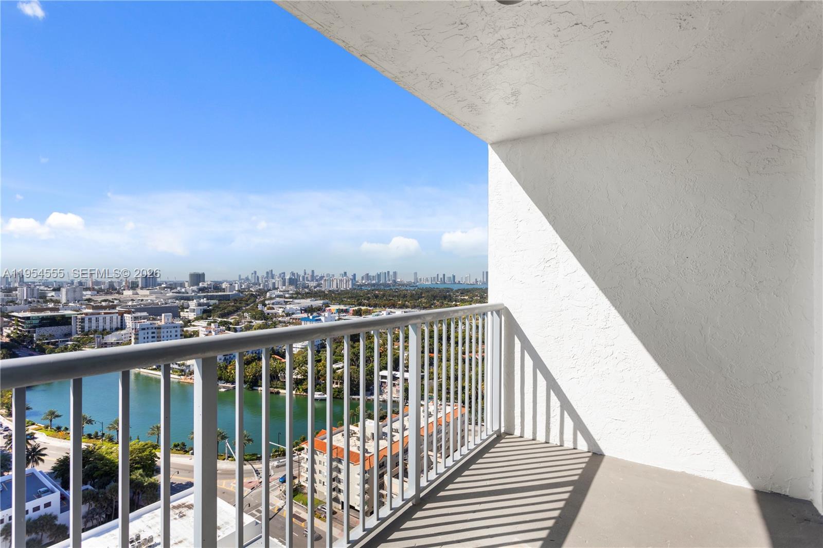 2655 Collins Ave #PH06/08 Miami Beach, FL 33140