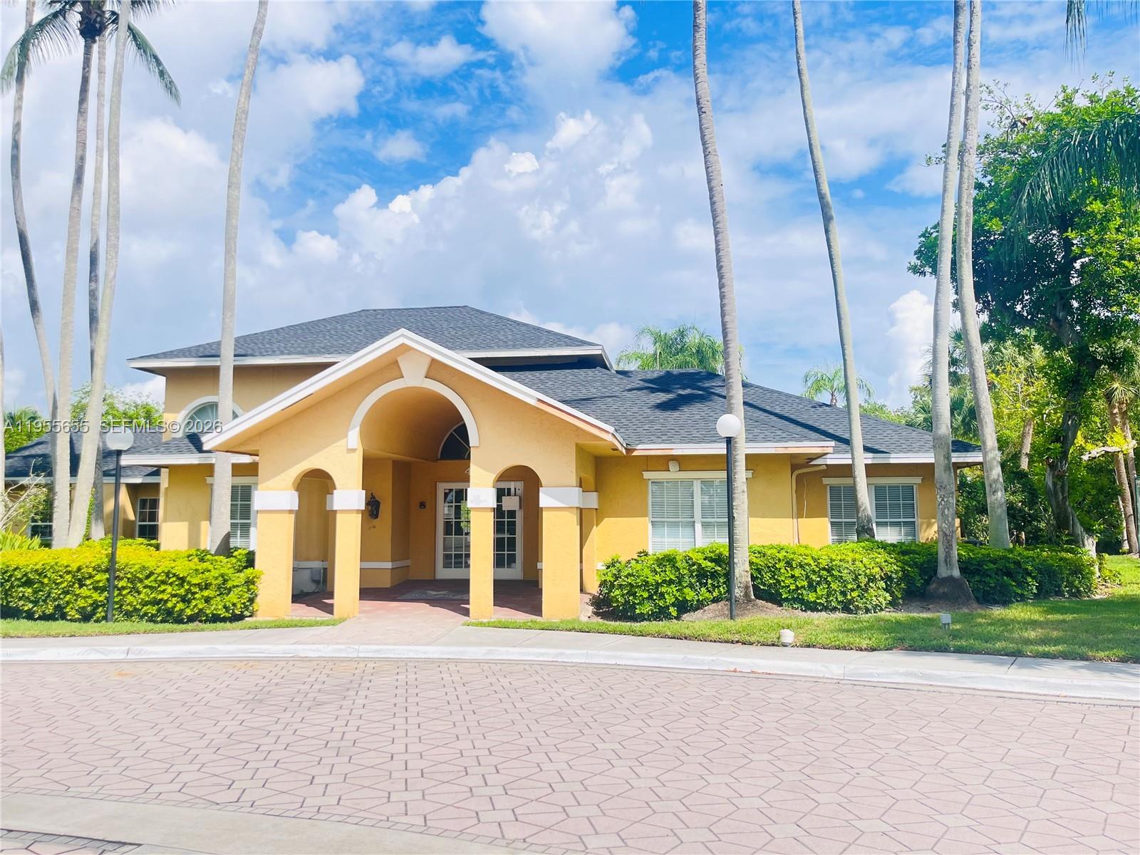 4045 W Mcnab Rd #G301