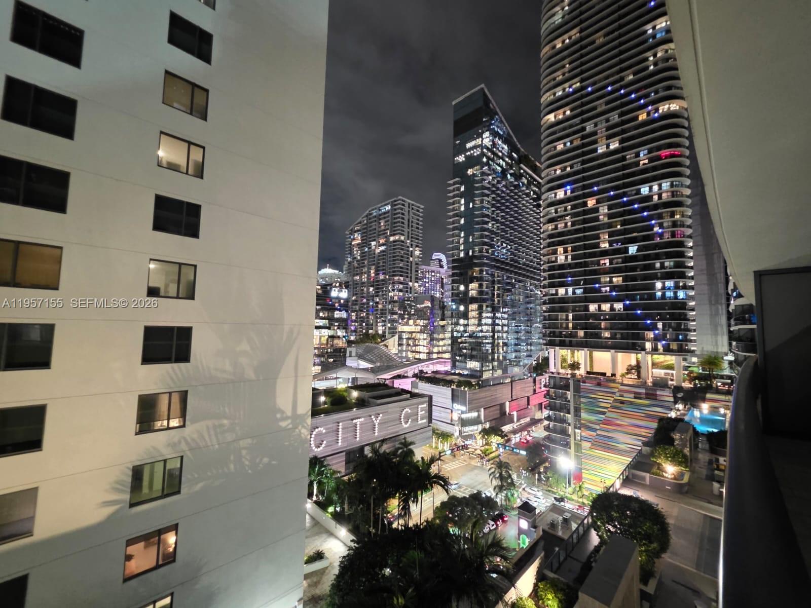 image Brickell Heights West16