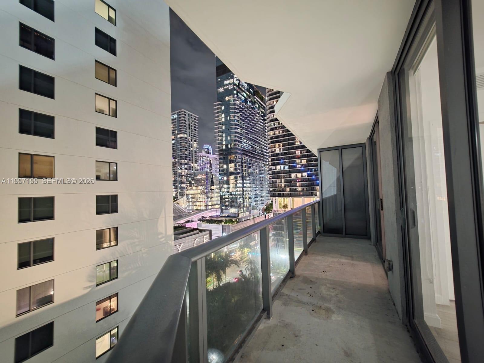 image Brickell Heights West17
