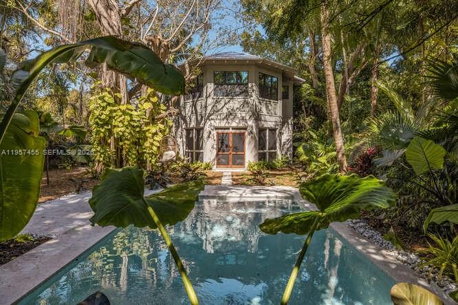 2330 Overbrook St Coconut Grove, FL 33133