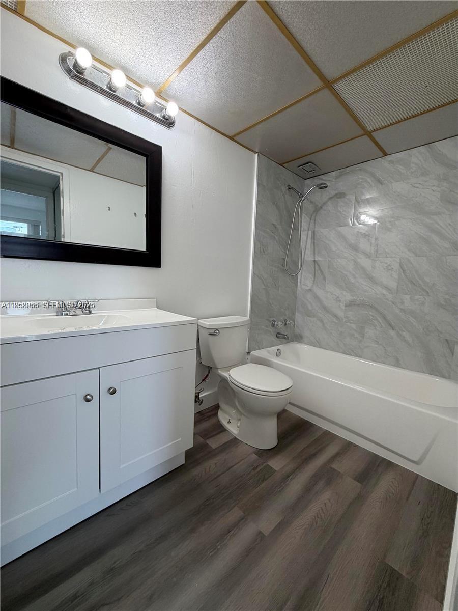 17570 Atlantic Blvd #318 Sunny Isles Beach, FL 33160