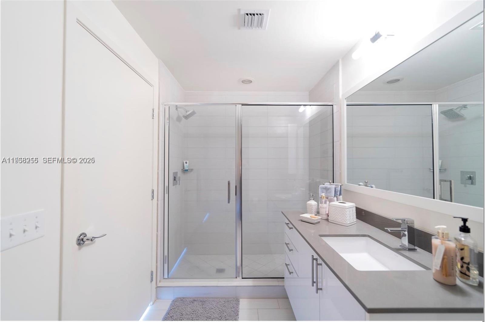 image Nine at Mary Brickell Village21