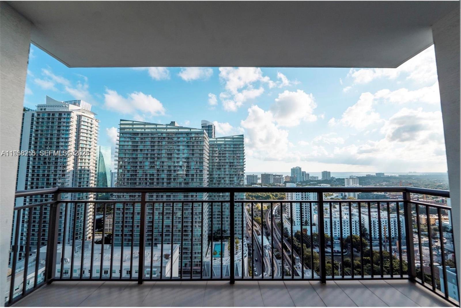 image Nine at Mary Brickell Village25