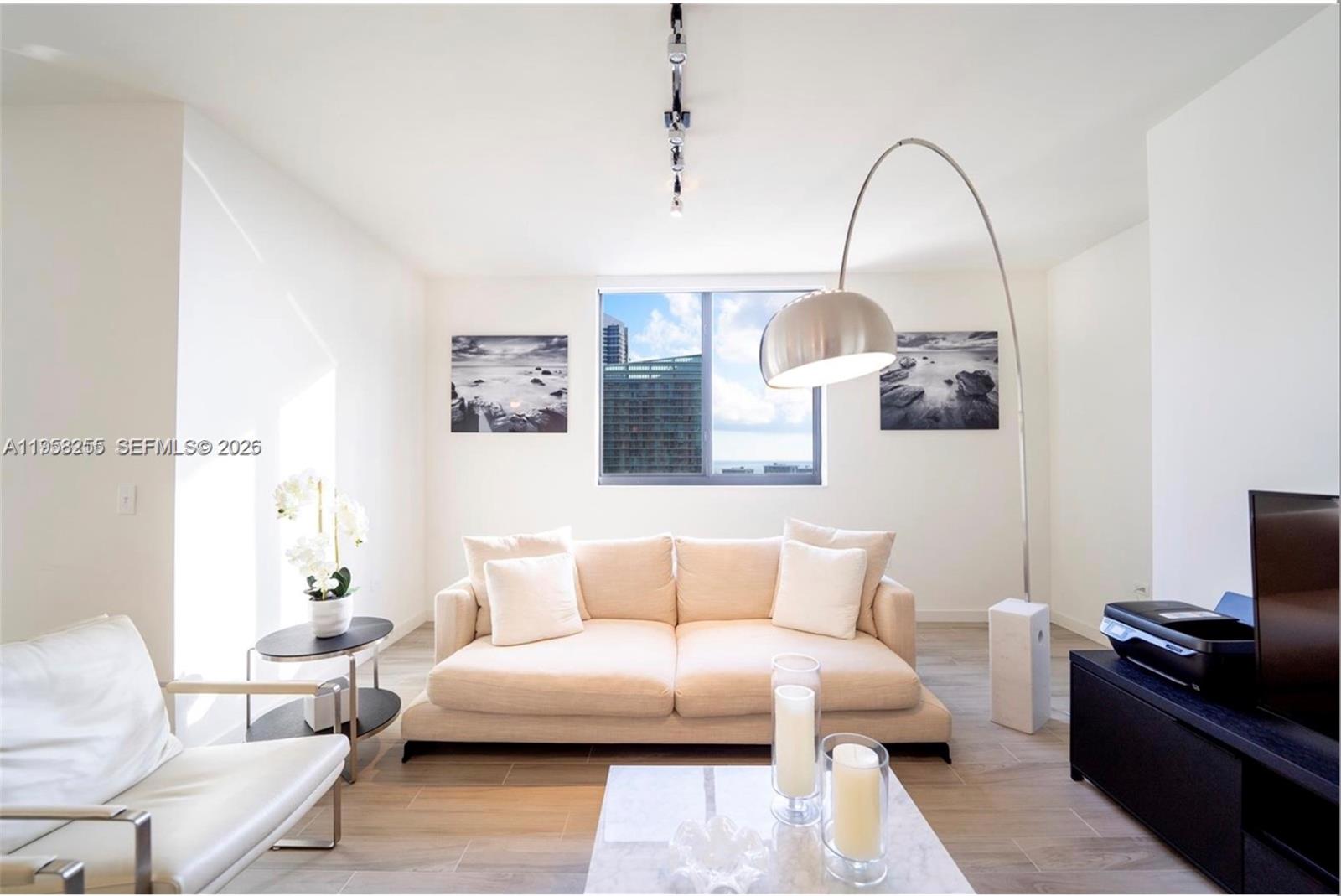 image Nine at Mary Brickell Village3