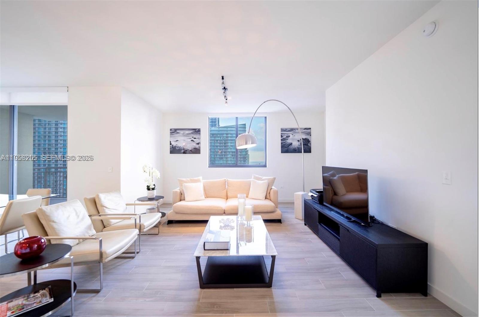 image Nine at Mary Brickell Village4