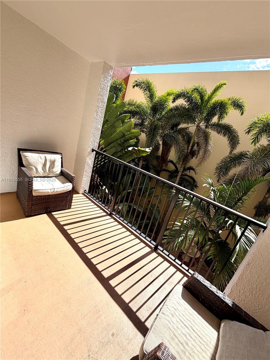 image Porto Bellagio Condo12