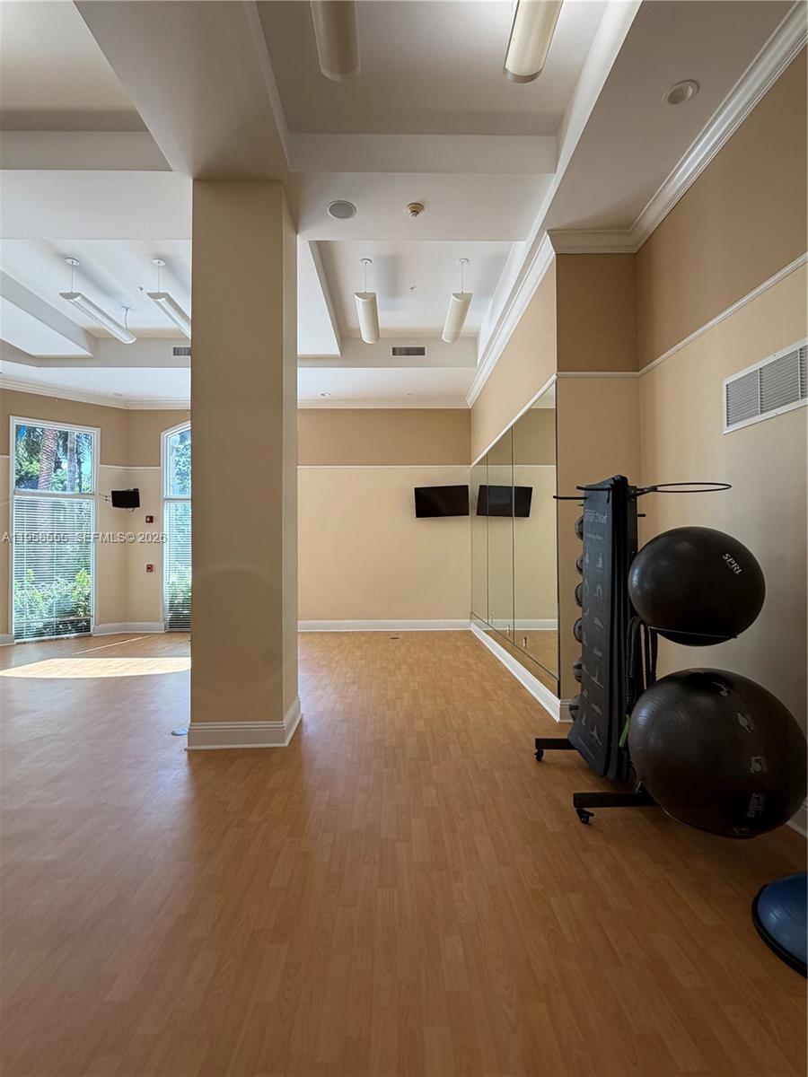 image Porto Bellagio Condo23