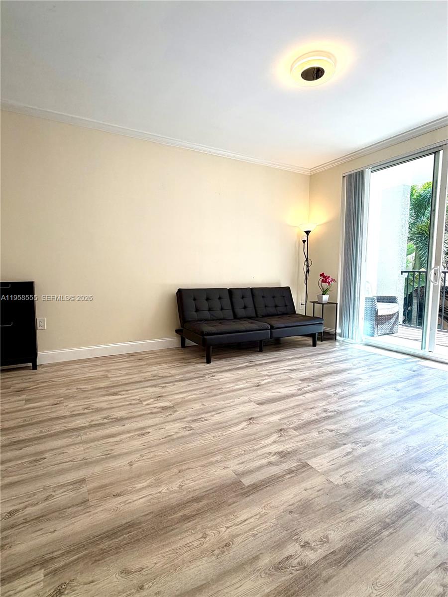 image Porto Bellagio Condo4