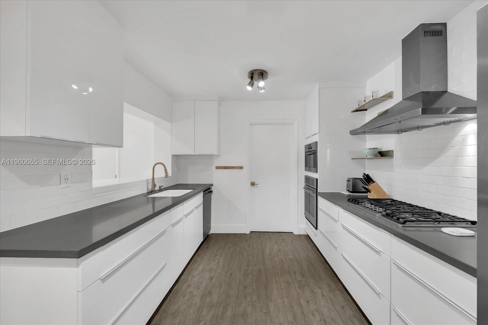 8100 SW 92nd Ct Miami, FL 33173