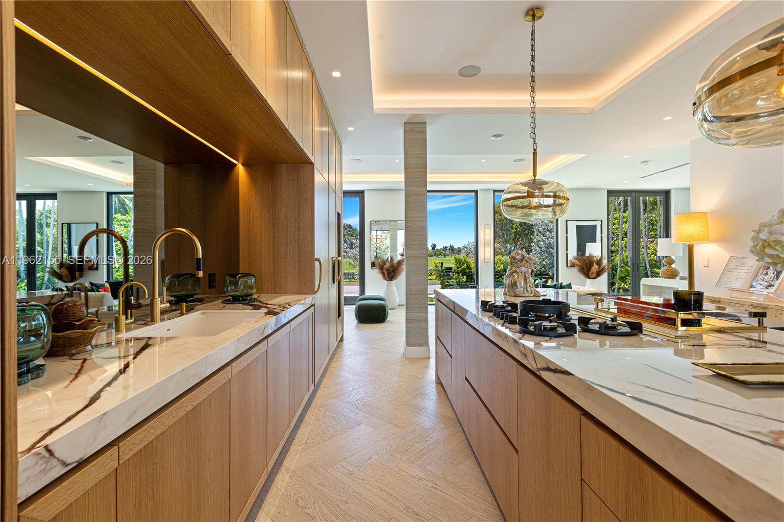 2499 N Meridian Ave Miami Beach, FL 33140