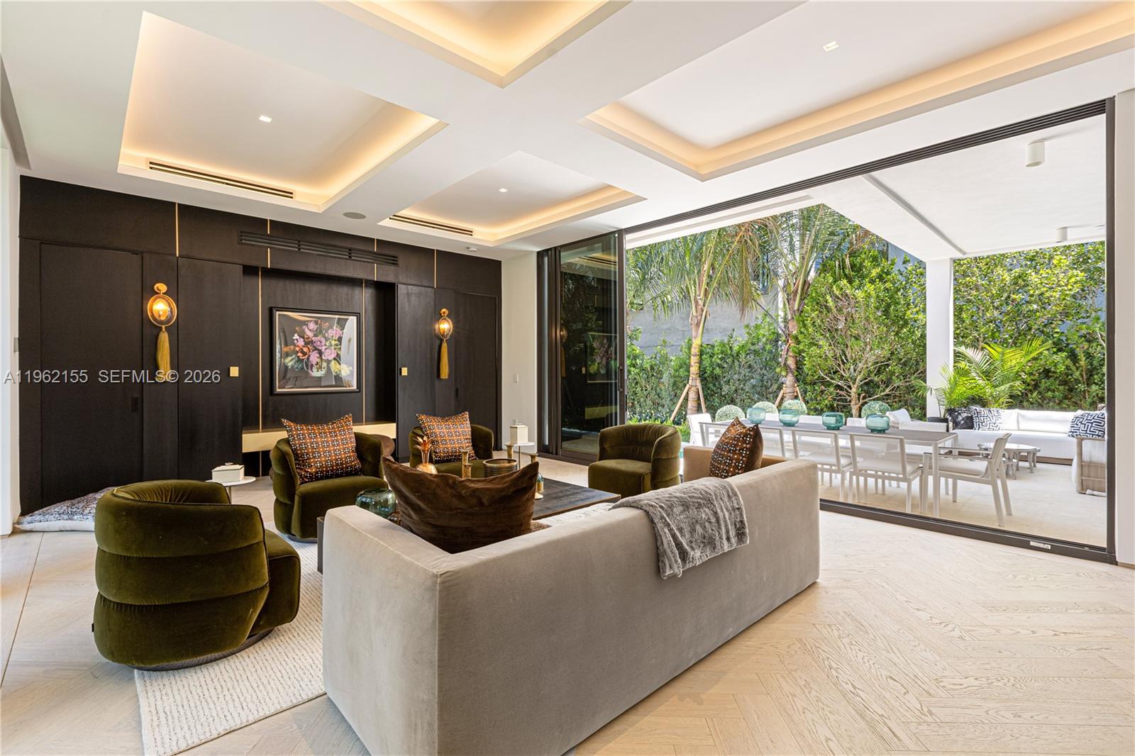 2499 N Meridian Ave Miami Beach, FL 33140