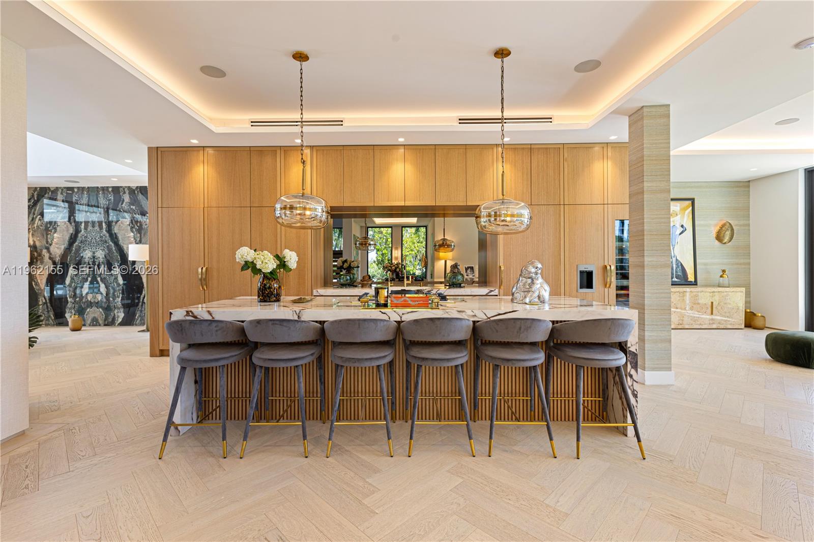 2499 N Meridian Ave Miami Beach, FL 33140