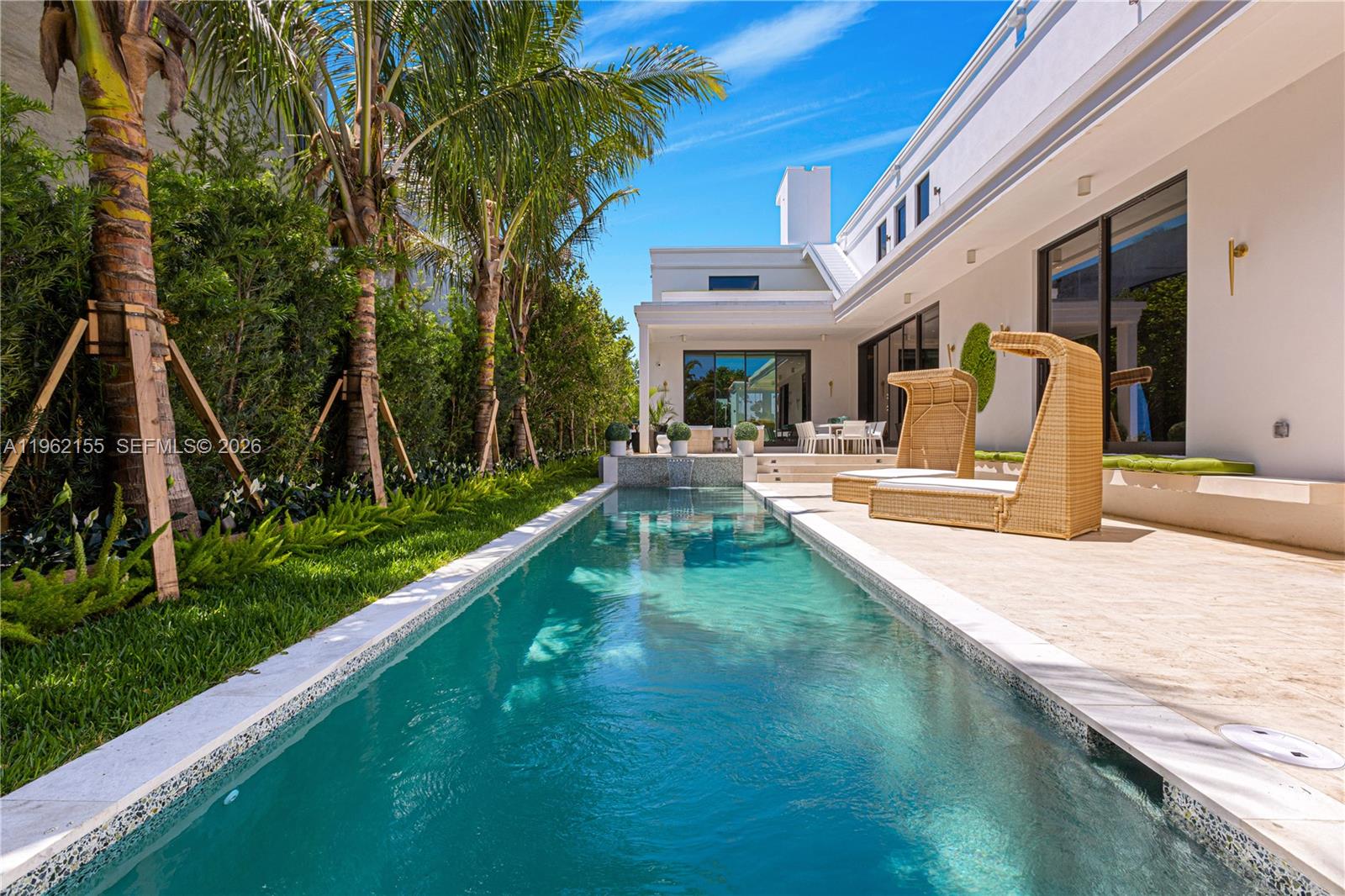 2499 N Meridian Ave Miami Beach, FL 33140