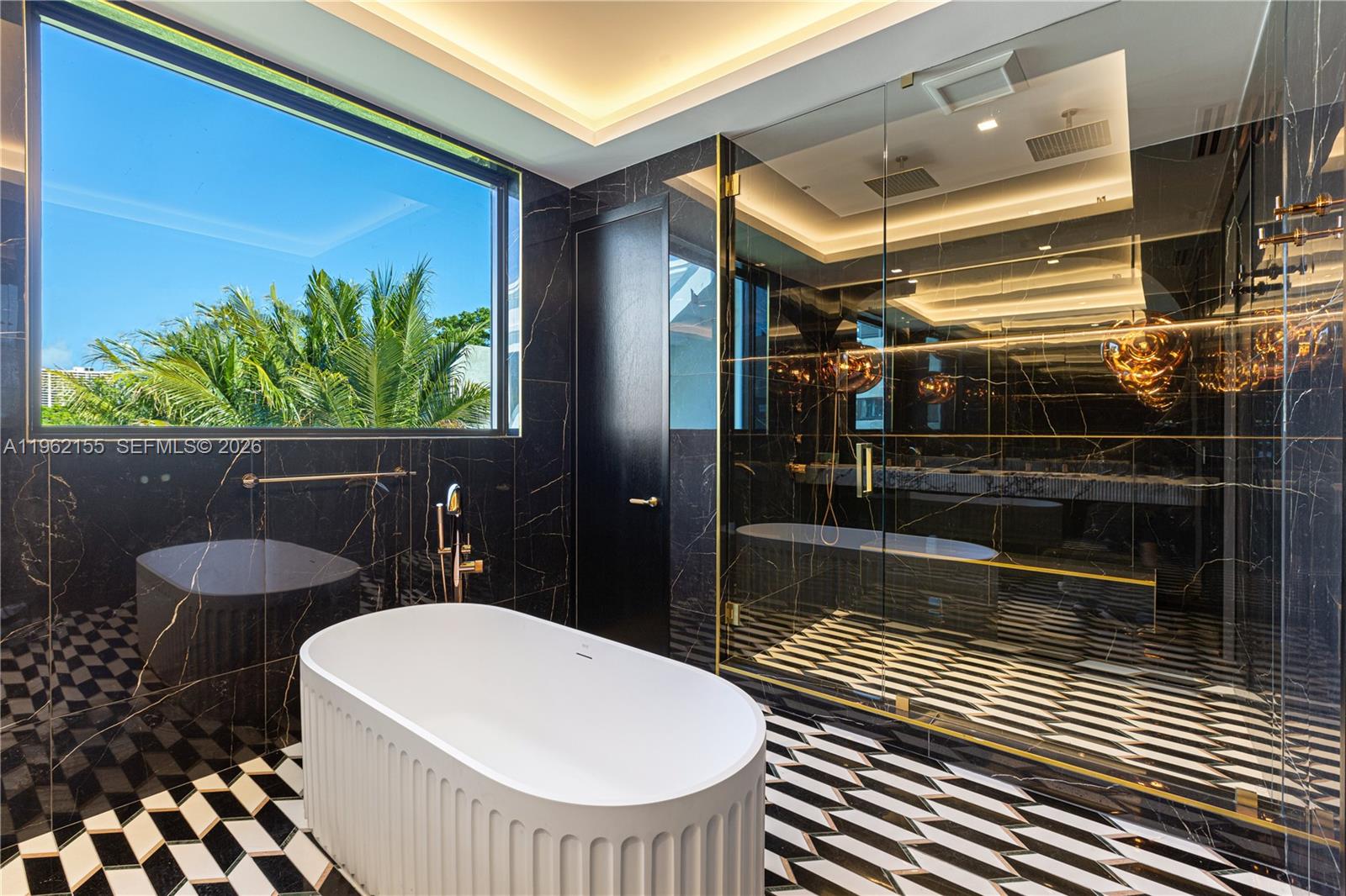 2499 N Meridian Ave Miami Beach, FL 33140