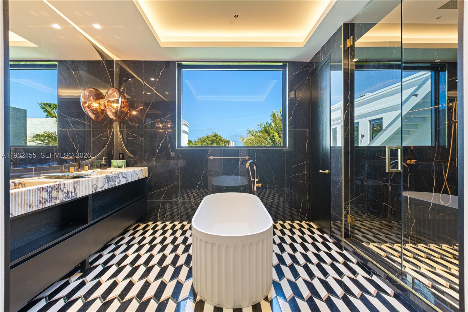 2499 N Meridian Ave Miami Beach, FL 33140