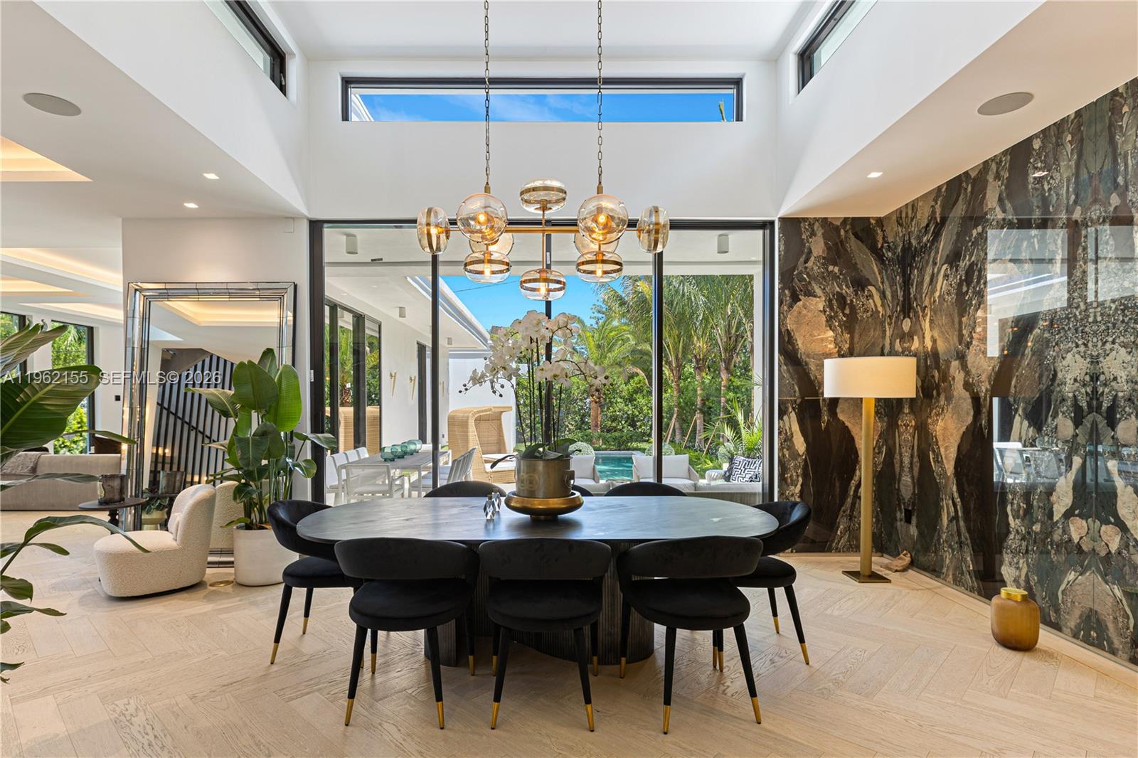 2499 N Meridian Ave Miami Beach, FL 33140