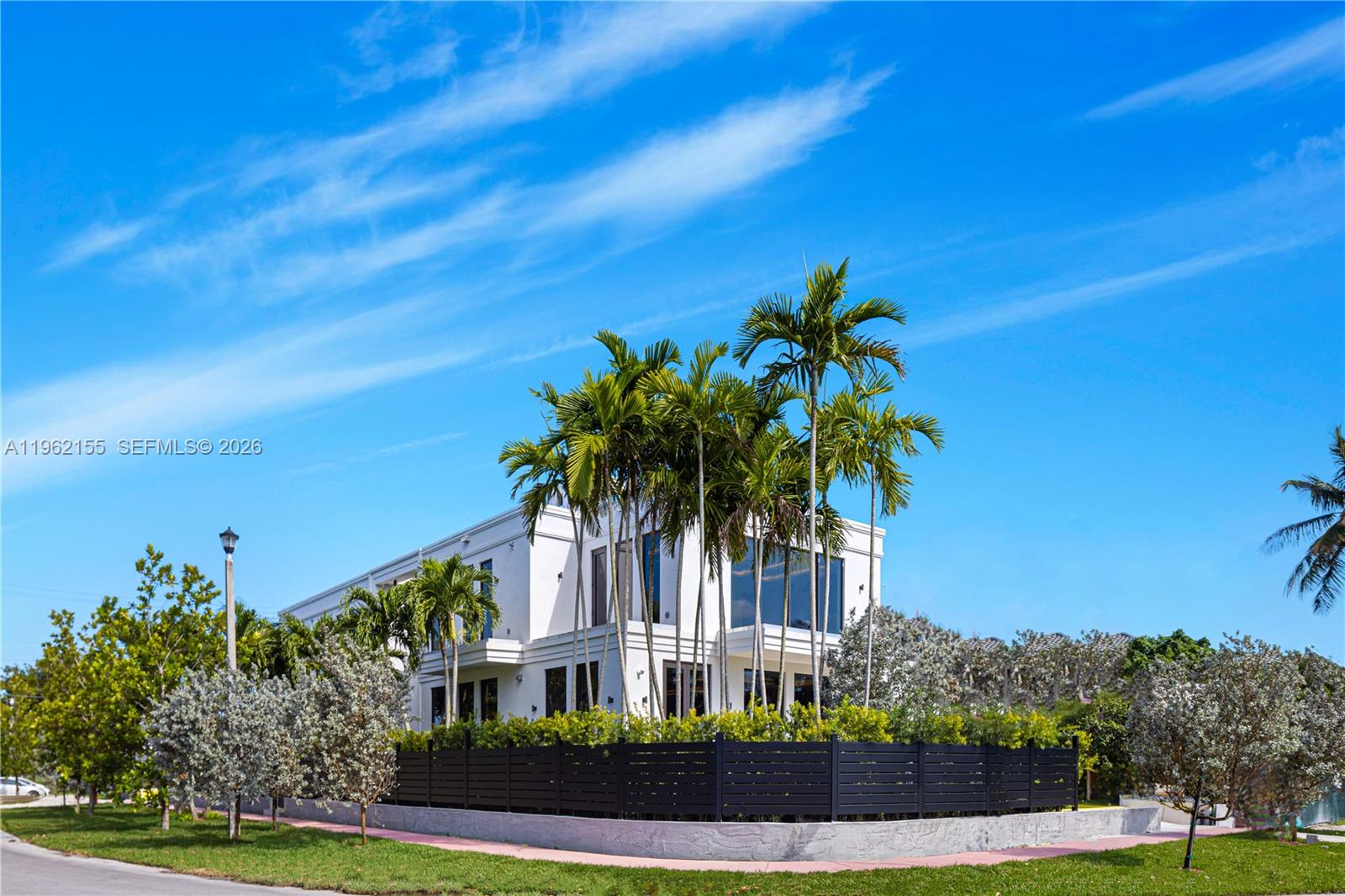 2499 N Meridian Ave Miami Beach, FL 33140