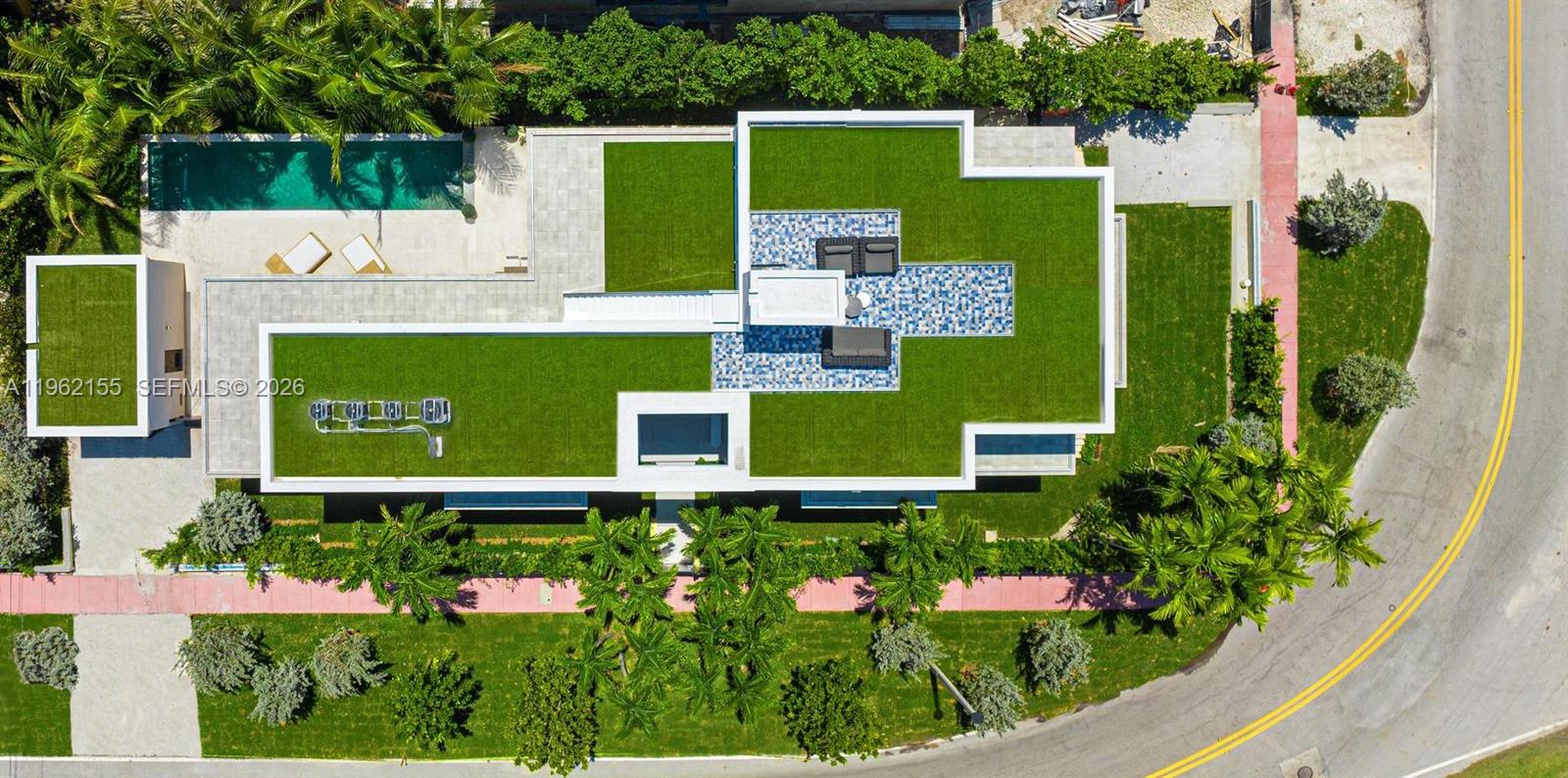 2499 N Meridian Ave Miami Beach, FL 33140