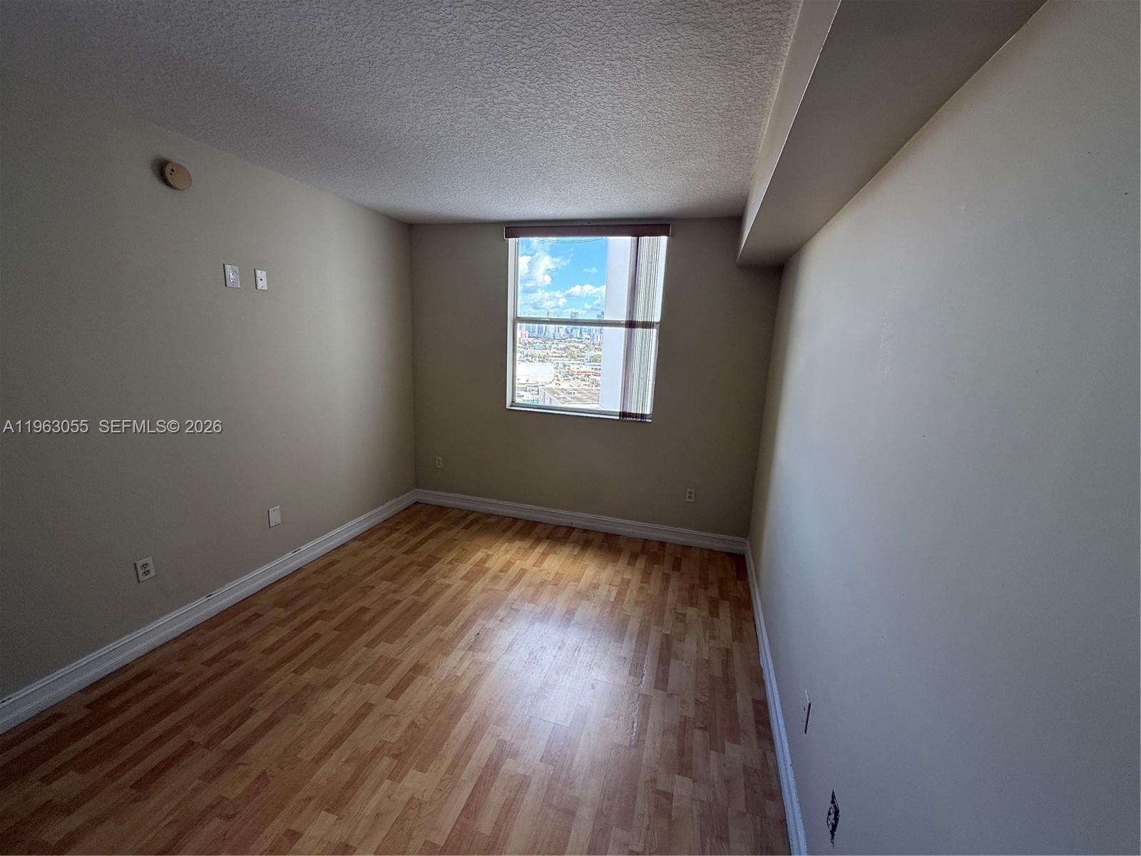 1 Glen Royal Pkwy #1210 Miami, FL 33125