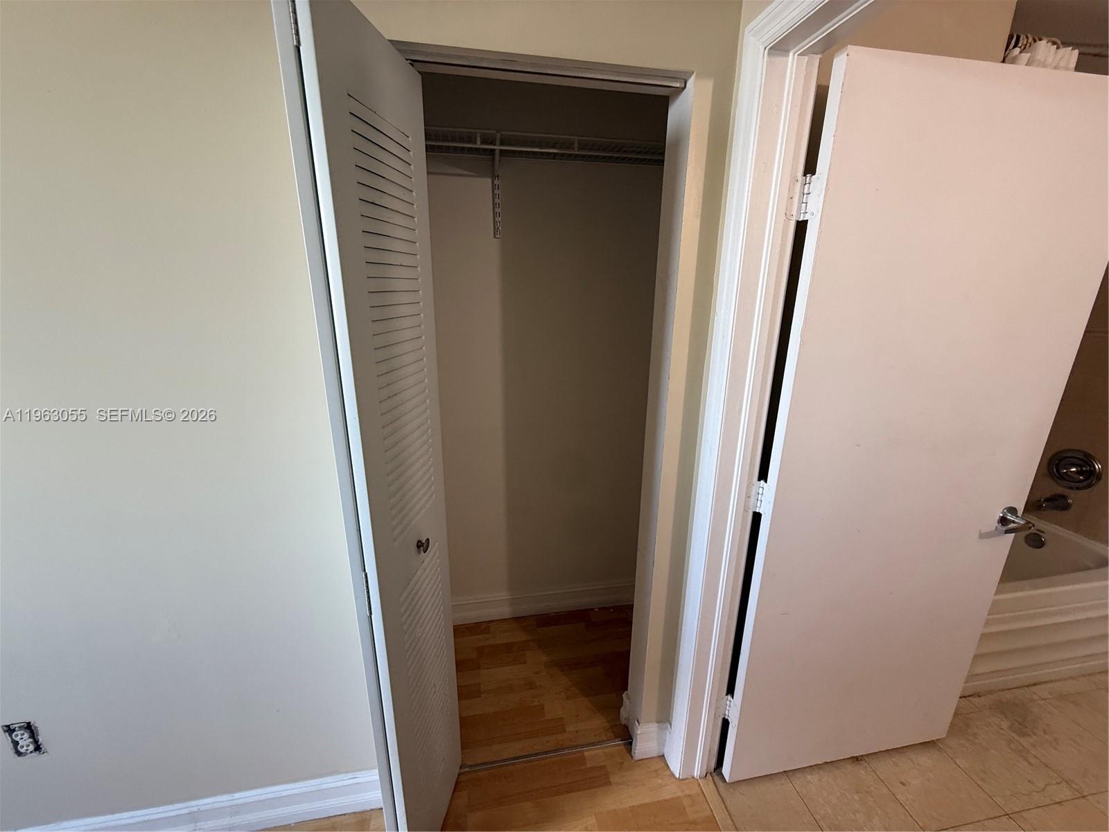 1 Glen Royal Pkwy #1210 Miami, FL 33125