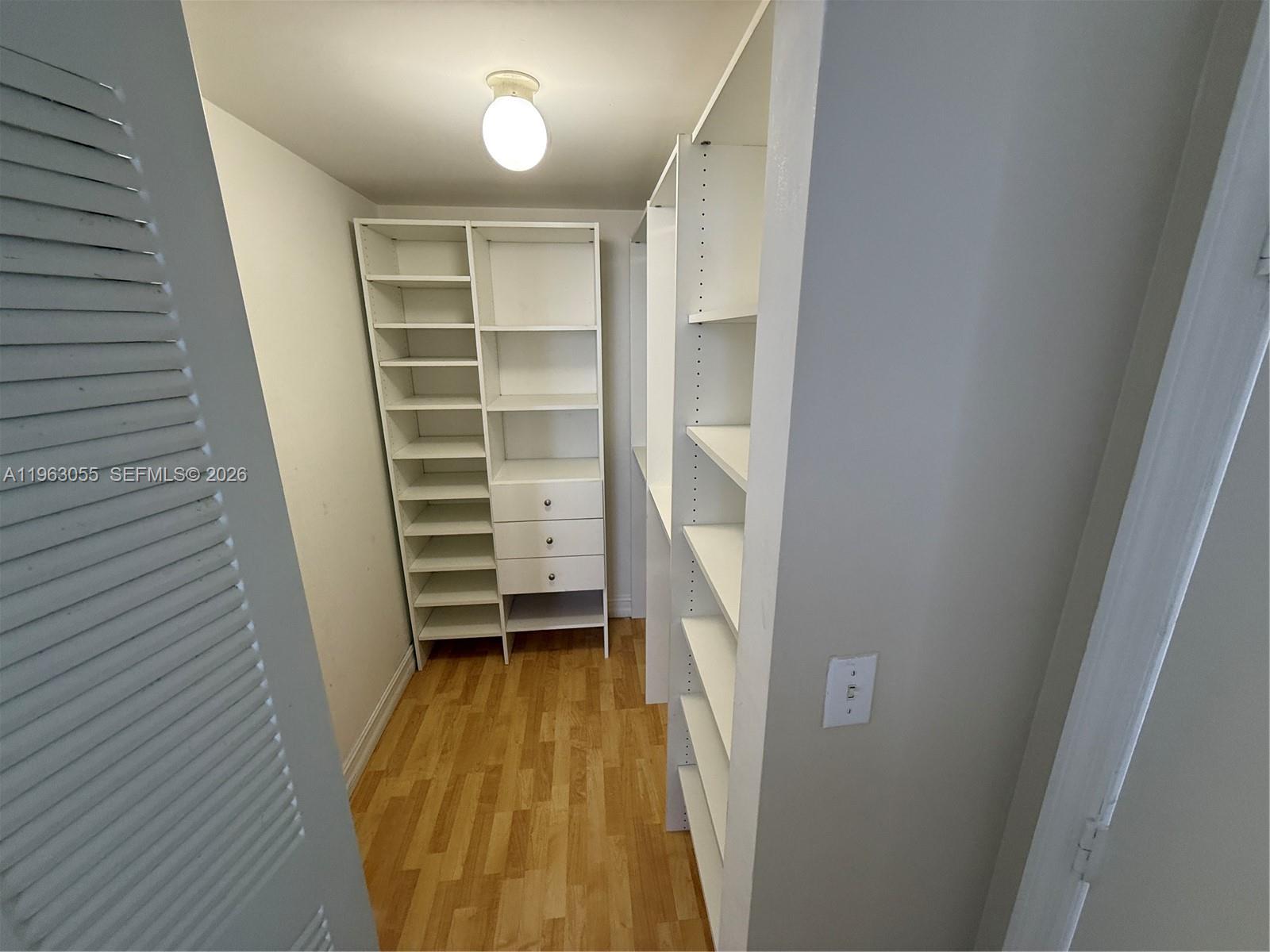 1 Glen Royal Pkwy #1210 Miami, FL 33125