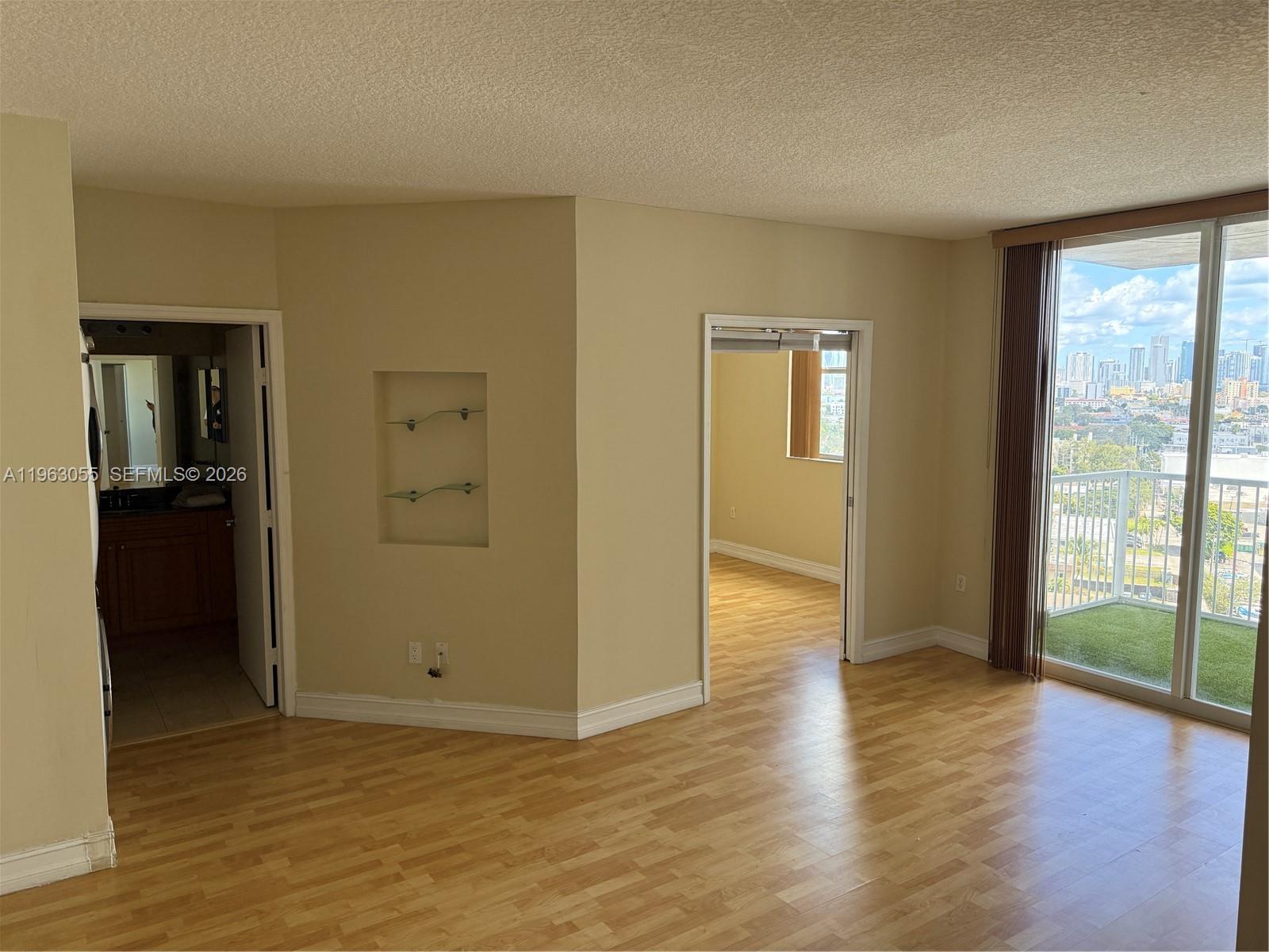 1 Glen Royal Pkwy #1210 Miami, FL 33125