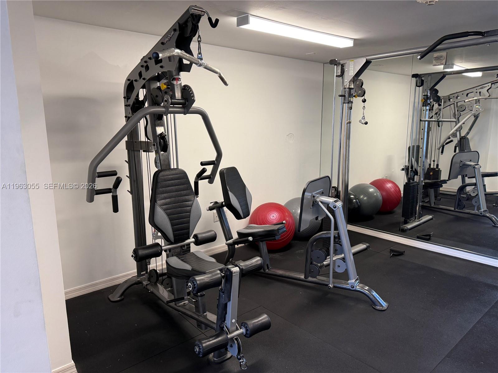 1 Glen Royal Pkwy #1210 Miami, FL 33125