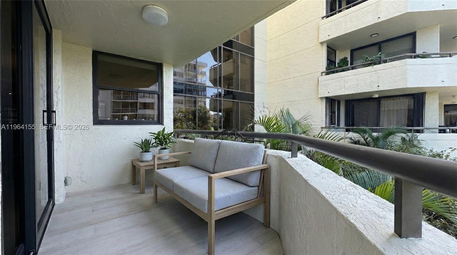 170 Ocean Ln Dr #403 Key Biscayne, FL 33149