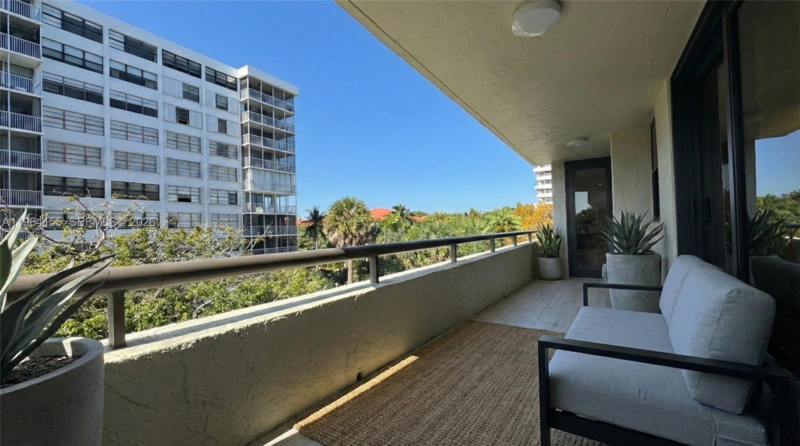 170 Ocean Ln Dr #403 Key Biscayne, FL 33149