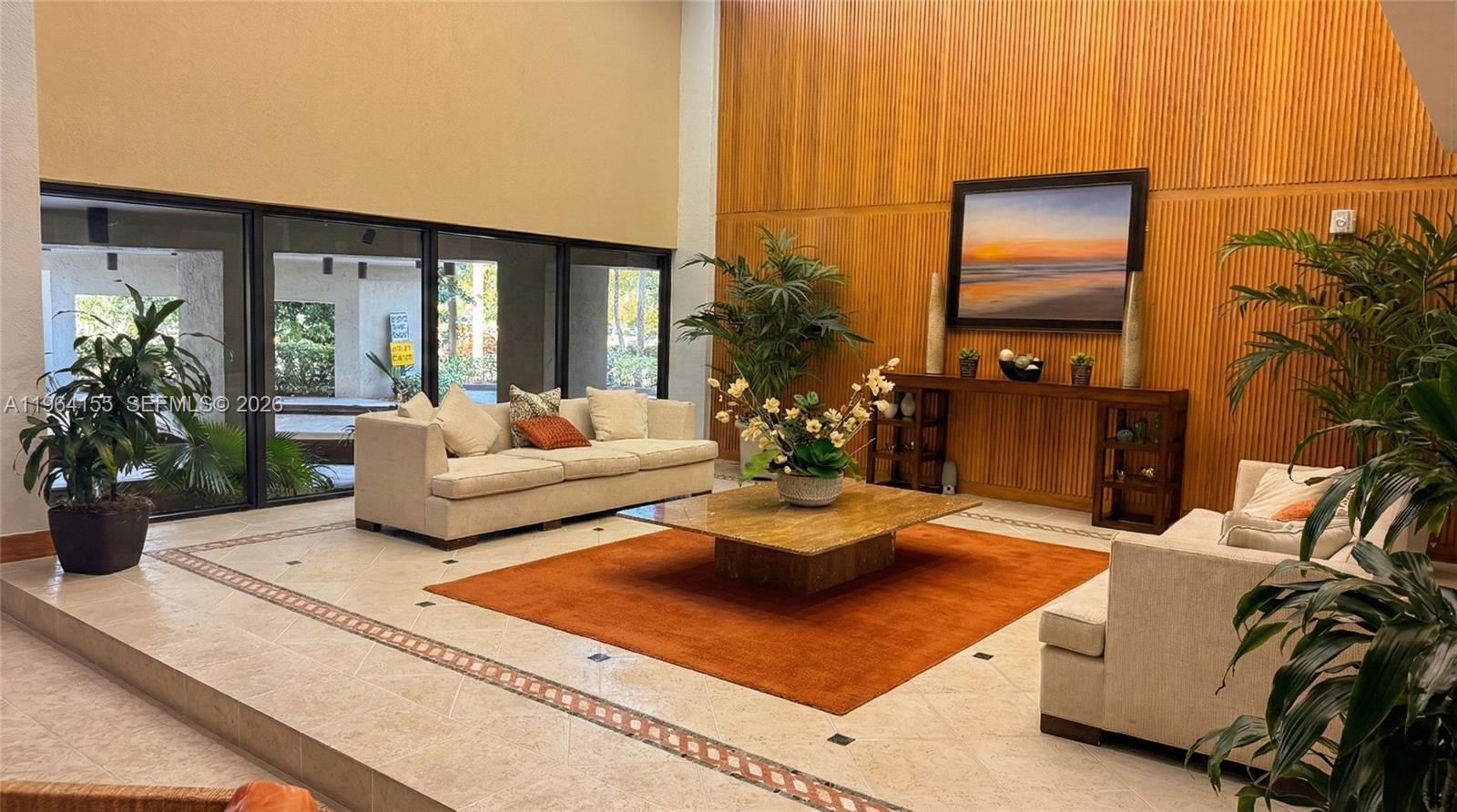 170 Ocean Ln Dr #403 Key Biscayne, FL 33149