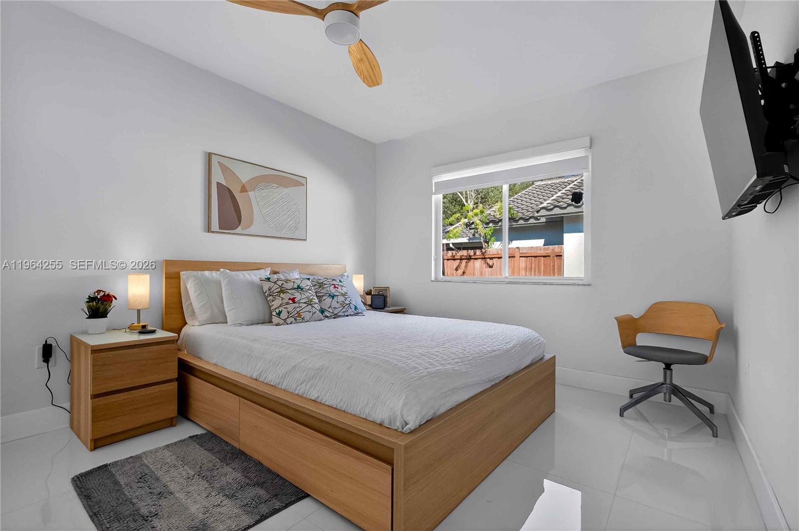 160 SW 206th Ave Pembroke Pines, FL 33029