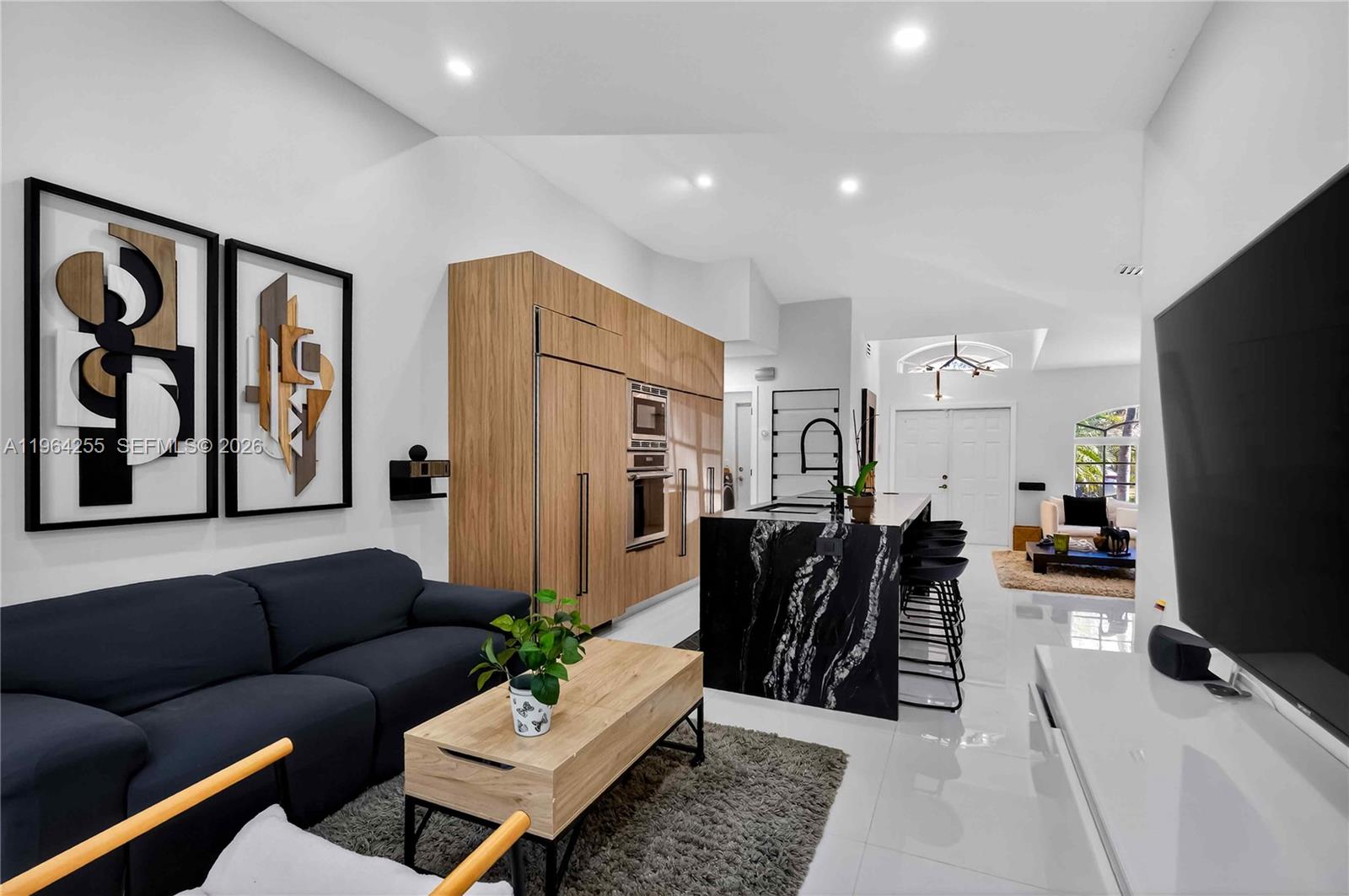 160 SW 206th Ave Pembroke Pines, FL 33029