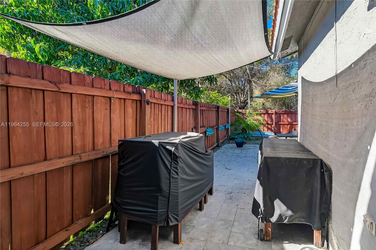 160 SW 206th Ave Pembroke Pines, FL 33029