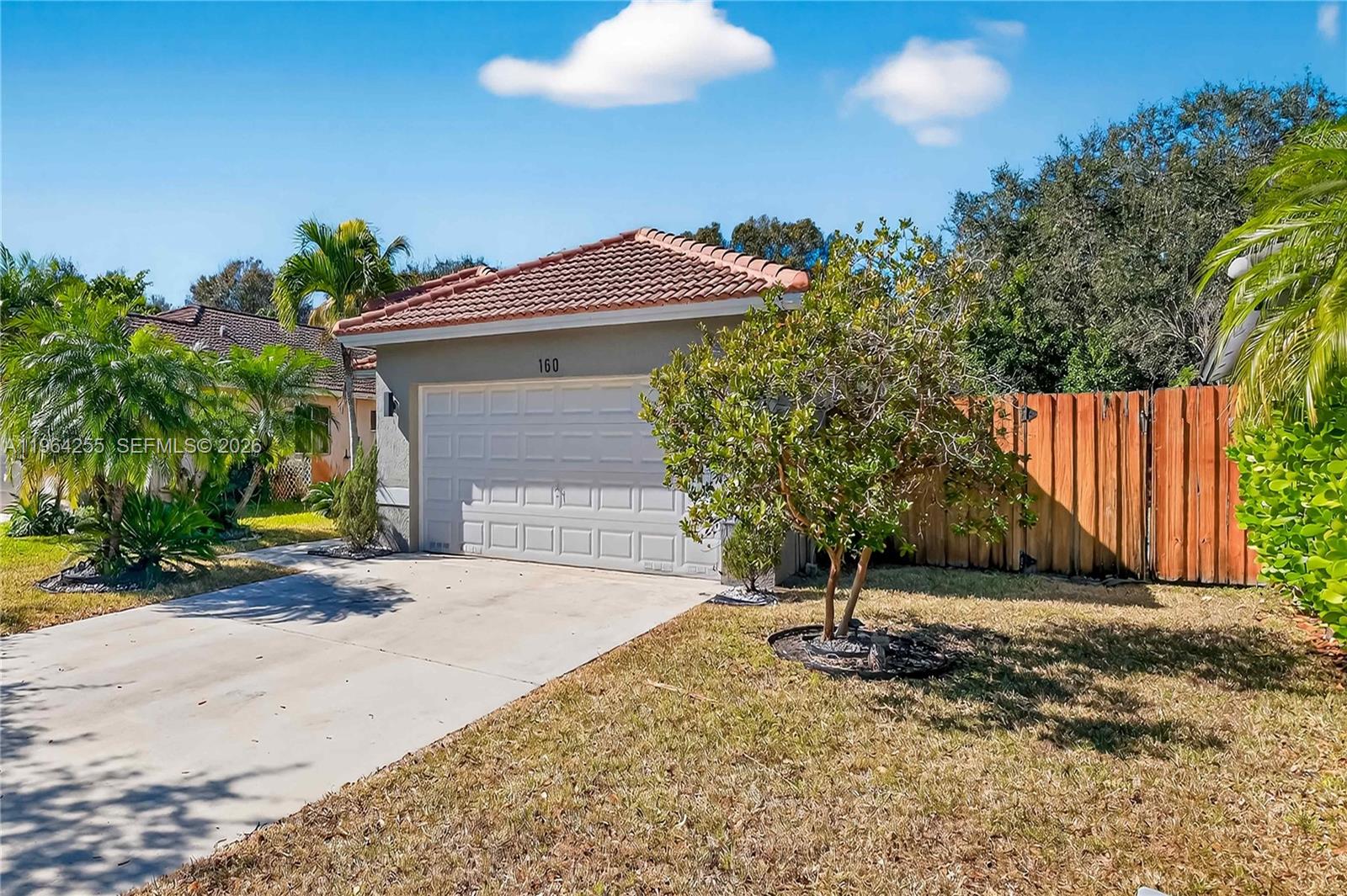 160 SW 206th Ave Pembroke Pines, FL 33029