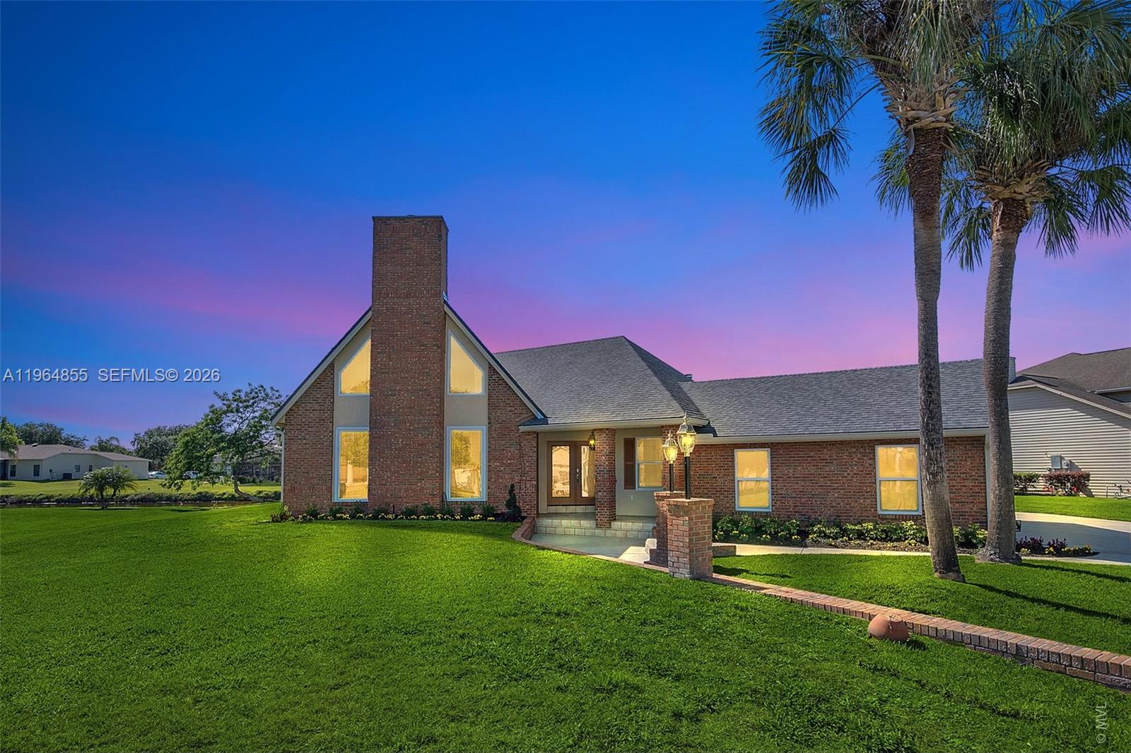 1785 Lisa Ln Kissimmee, FL 34744