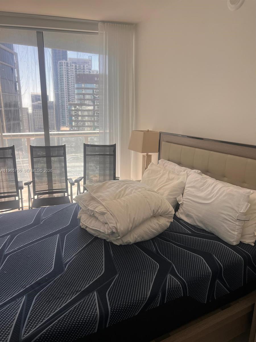 image Icon Brickell I14