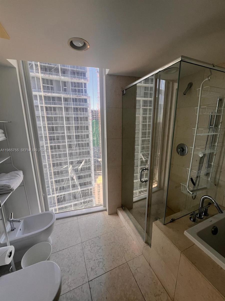 image Icon Brickell I24