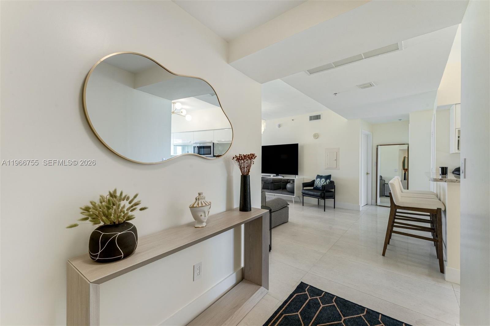 image Blue on the Bay13